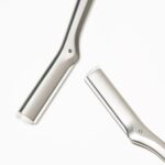 Tweezerman Stainless Steel Facial Razor - Image 6